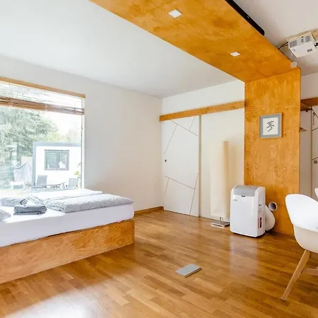 Apartment Yuzu Full-house Bratislava