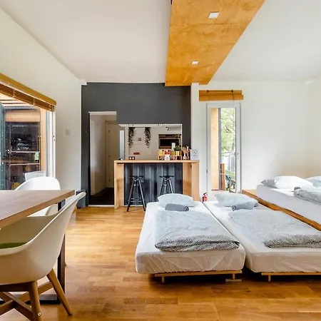 Yuzu Full-house Appartement Bratislava